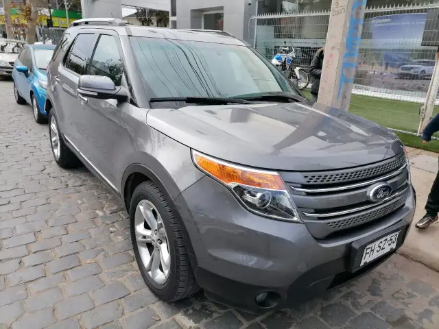 Ford Explorer Limited 4 x4