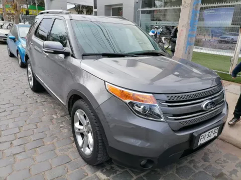 Ford Explorer Limited 4 x4