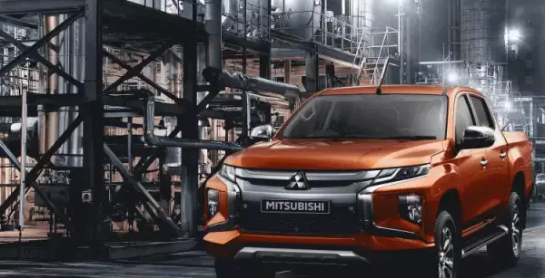 Mitsubishi L200 4x2 2025